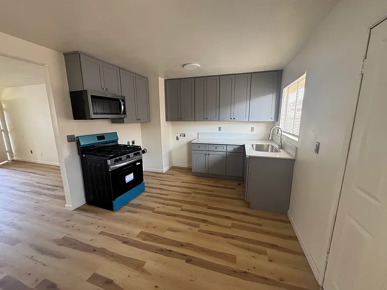 404 N M St #B — Photo 6