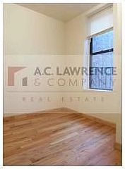 3rd image of 1590 Lexington Ave #2
