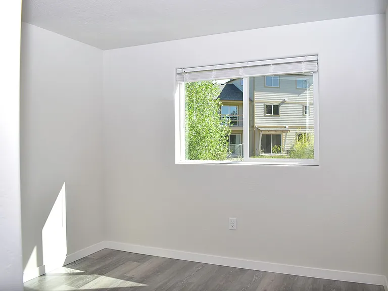 1985 Sky Park Dr — Photo 11