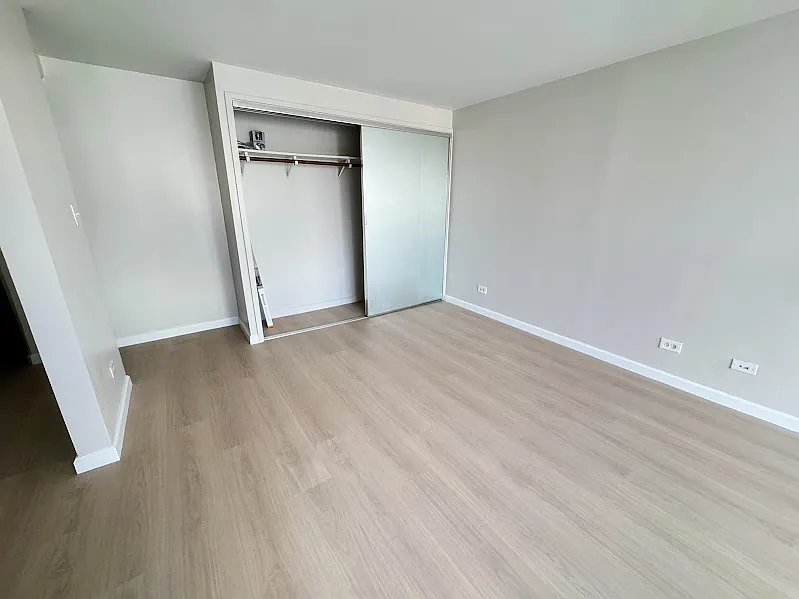 2525 Date St — Photo 4