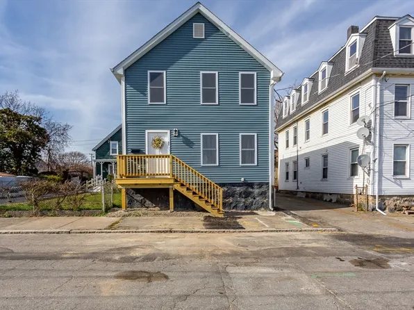 31 Hicks St, New Bedford, MA 02740
