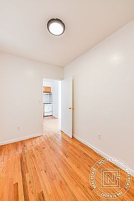 5th image of 371 Broome St APT 23