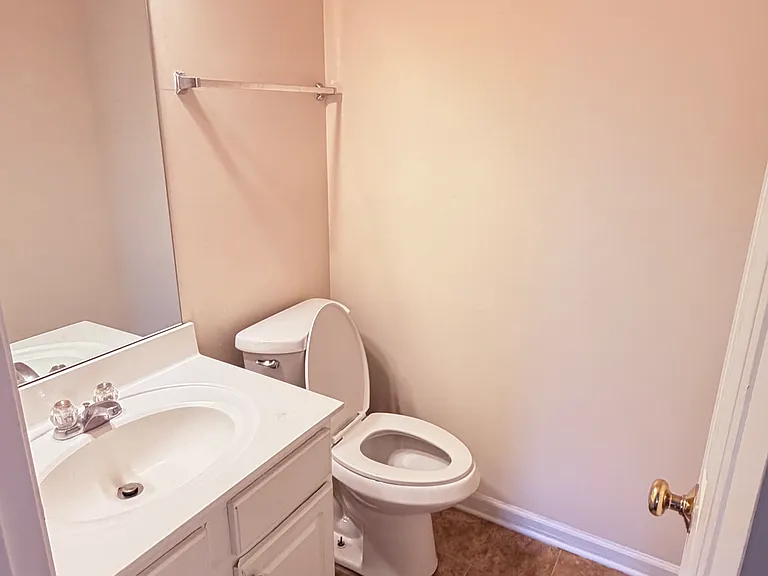 908 Wendlebury Ct — Photo 20