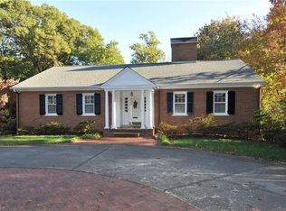 3140 Kinnamon Rd, Winston Salem, NC 27104