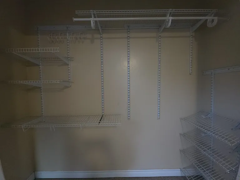 215 Almond St — Photo 10