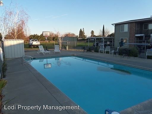 2nd image of 19850 N Highway 99 APT 04