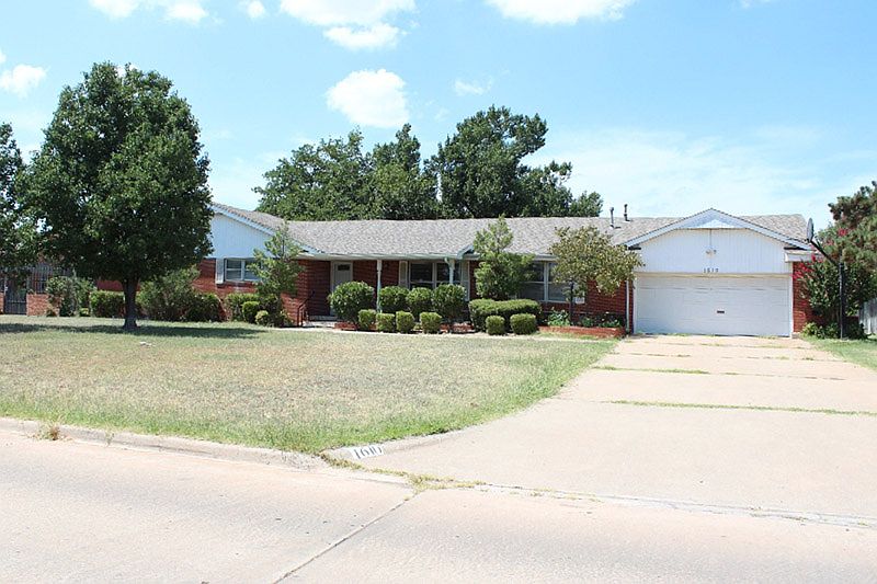 1st image of 1610 NW 34th St