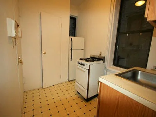 Rented by JM Preston Properties LLC | media 28