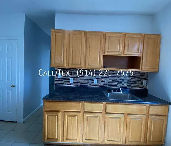 67 Van Cortlandt Park Ave — Photo 7