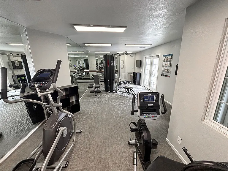 Fitness Center- Open during Office Hours 
Mon-Fri 9:00 am - 6:00 pm
Sat 10:00 am - 5:00 pm