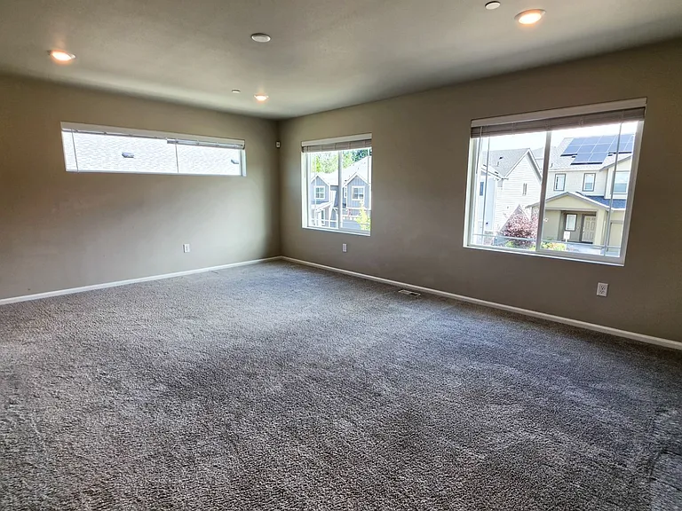 4342 Acacia Ln SE — Photo 14