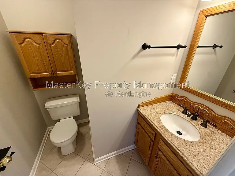 703 Swan Hill Ct — Photo 12