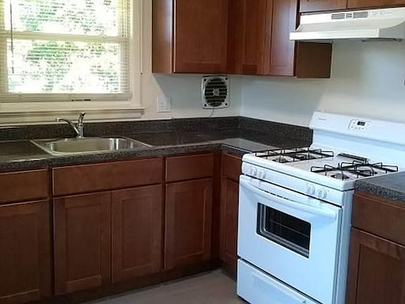 2nd image of 2247 Lemoine Ave APT 7