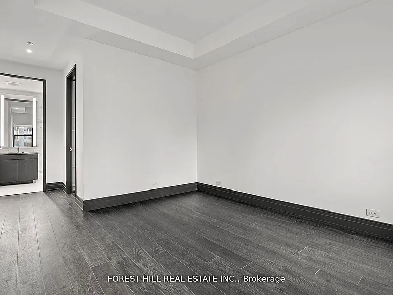 2 Avenue Rd #1402 — Photo 7