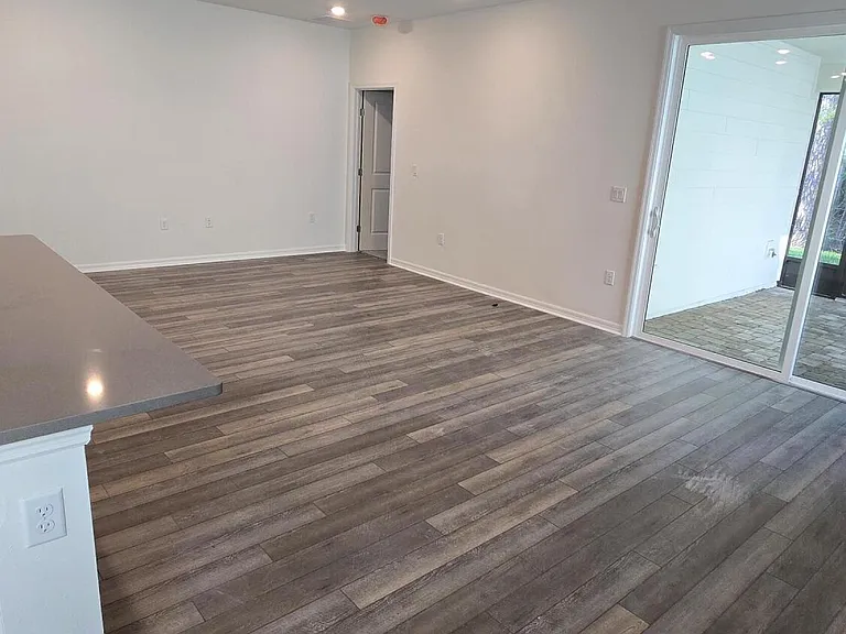 757 Blind Oak Cir — Photo 10