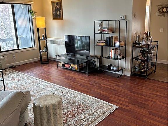 5th image of 400 Narragansett Pkwy APT Na4