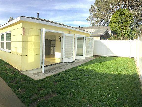 2nd image of 2132 Catalina Blvd