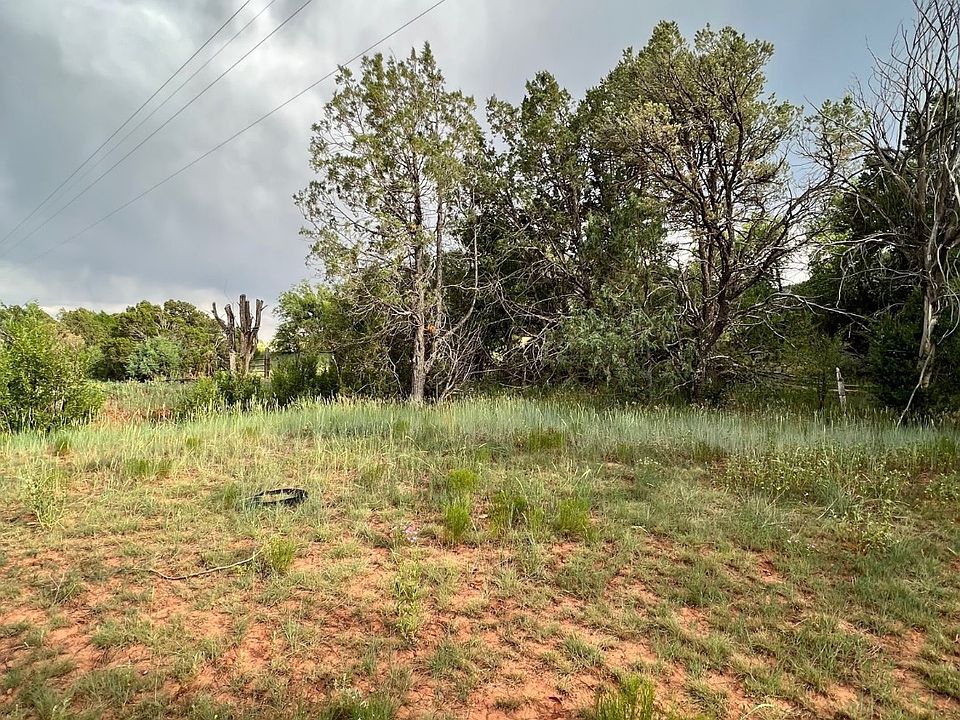 2nd image of 8 Lower La Joya Rd