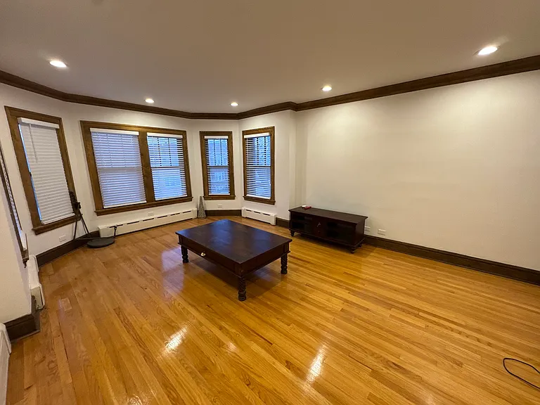 2437 W North Shore Ave #2 — Photo 3