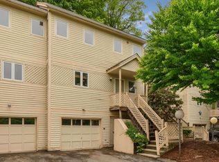 825 John Fitch Hwy APT 10, Fitchburg, MA 01420