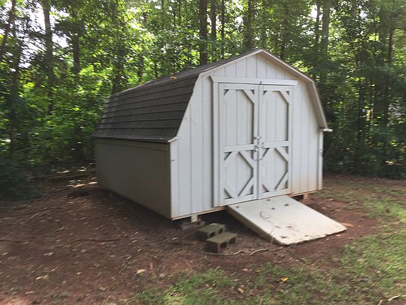 Storage shed for yard