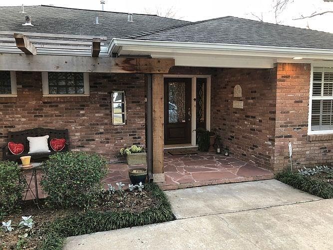 1st image of 5123 Valerie St