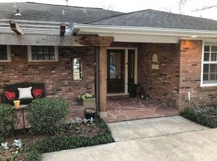 5123 Valerie St, Bellaire, TX 77401