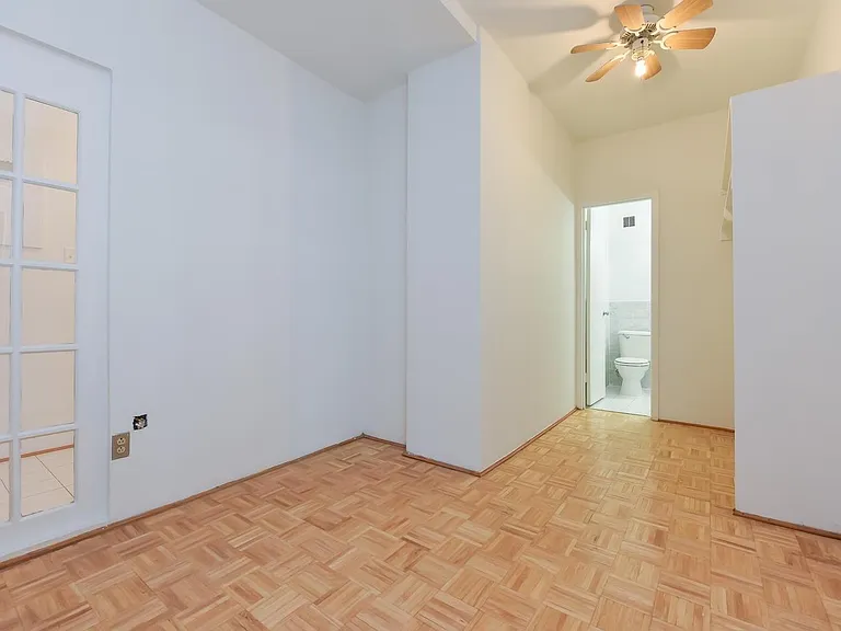 1021 Arlington Blvd #313 — Photo 12