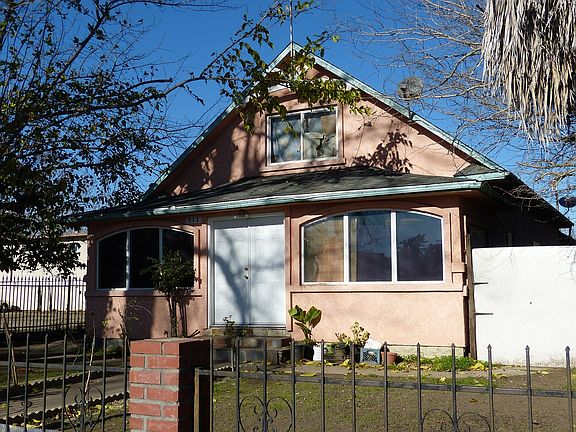 3rd image of 311 E Pine St