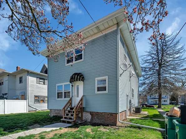 212 S Bloomington St, Streator, IL 61364