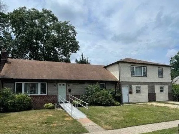 225 State Street, Westbury, NY 11590