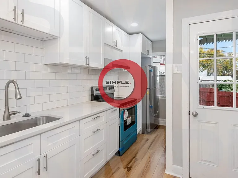 535 Marion St — Photo 3