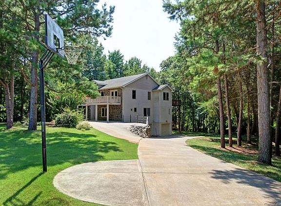 4th image of 7689 Sail Pointe Dr #34