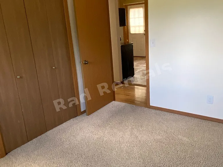6721 N Stevens St — Photo 9