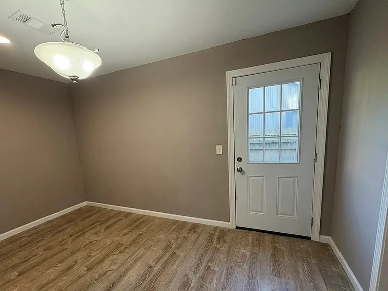 6272 Creekford Dr — Photo 20