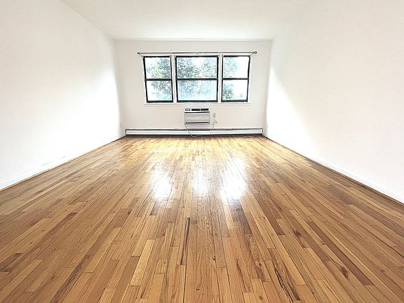 3rd image of 447 E 21st St