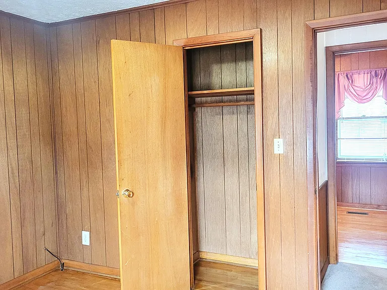 735 W Philadelphia Ave — Photo 24