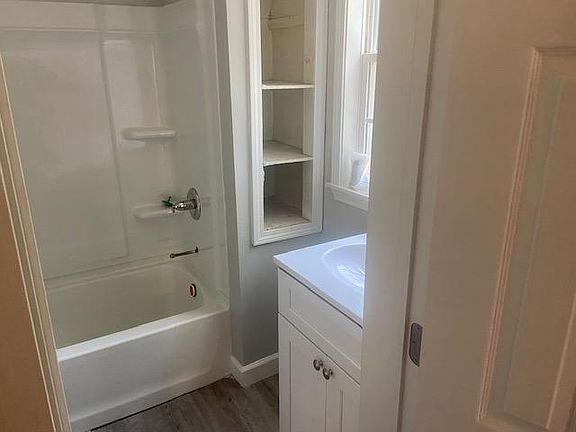 Down Stairs Full Bath