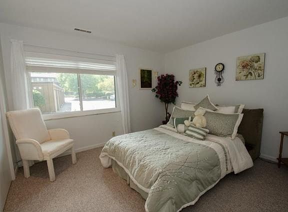 2nd image of 1506 Marigold Way APT 405