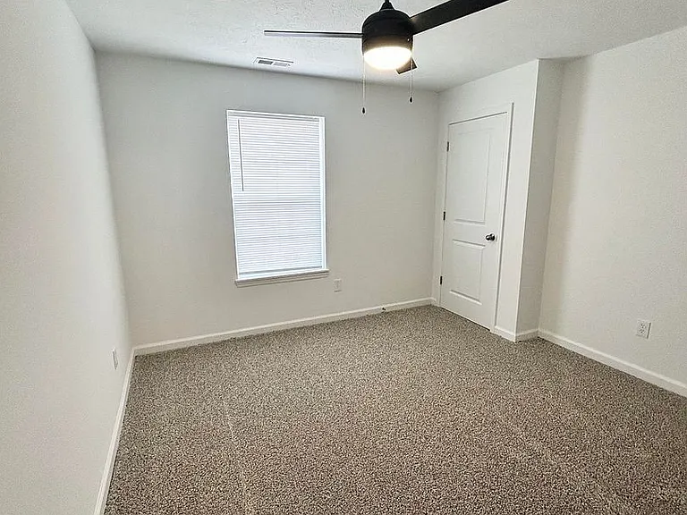 Sagamore Winds Apartments — Photo 68