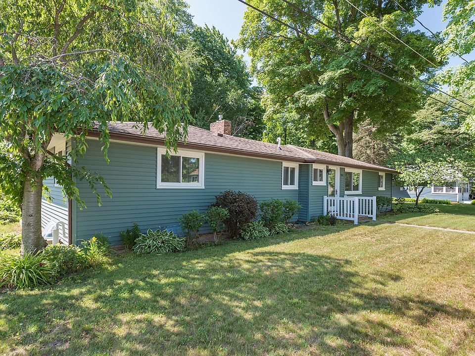 8941 Lenhards Lndg, Clarksville, MI 48815 Zillow