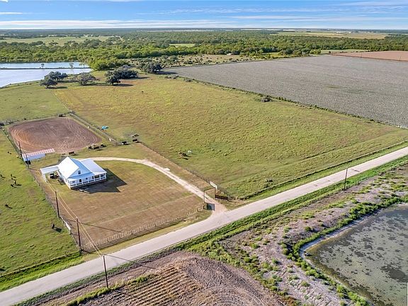 3rd image of 896 County Road 205