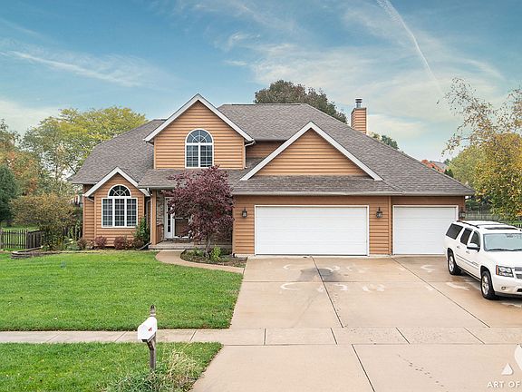 3rd image of 1203 David A Barry Dr