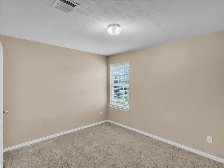 1418 Banbury Ct — Photo 20