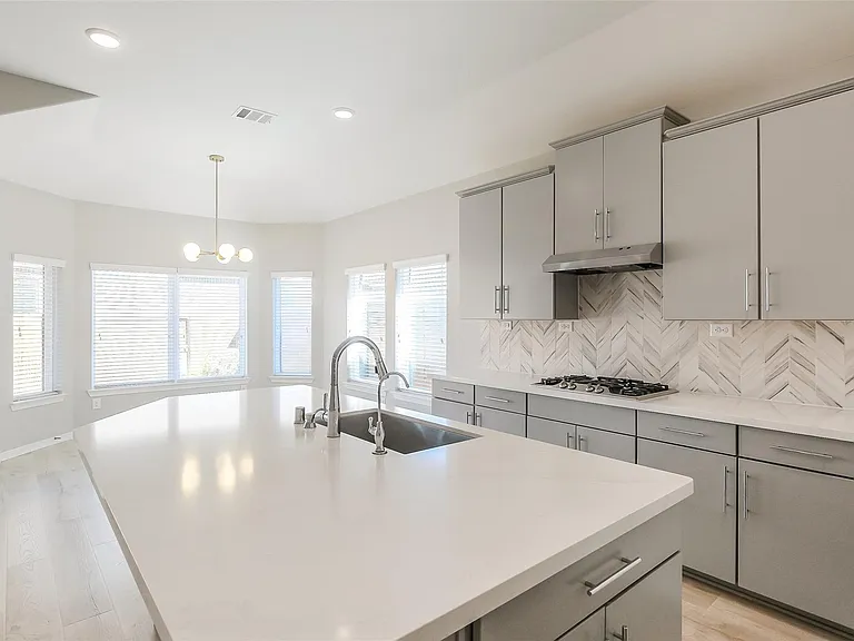 18314 Southwood Creek Dr — Photo 15