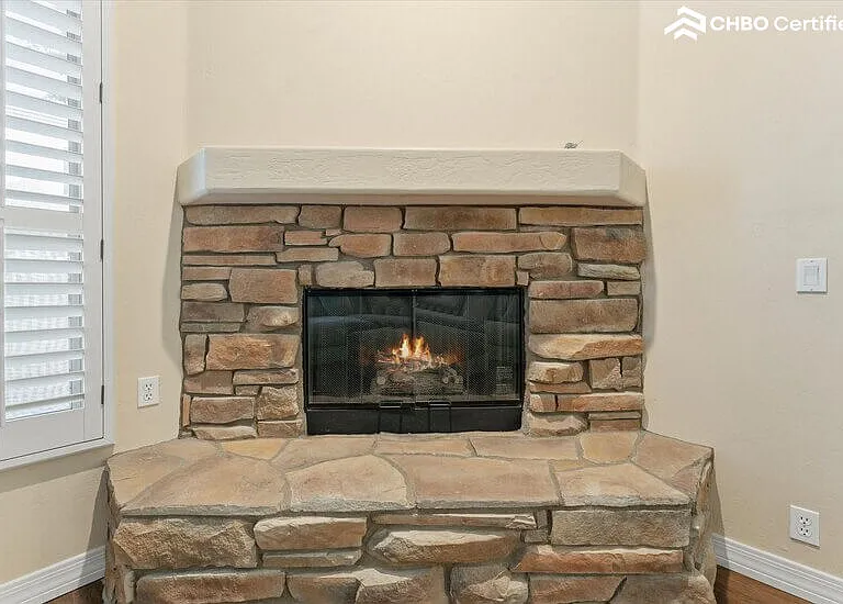 6445 W Fullam St — Photo 29