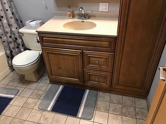 Bathroom 1 Main Level