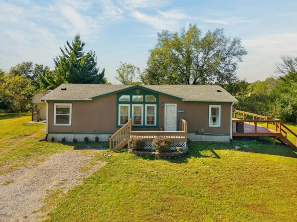 111 Galleon Ct, Altamont, MO 64620