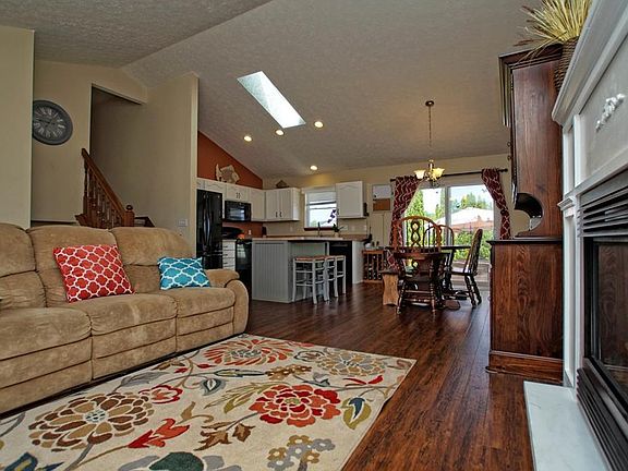3rd image of 38300 Pelican Lake Dr