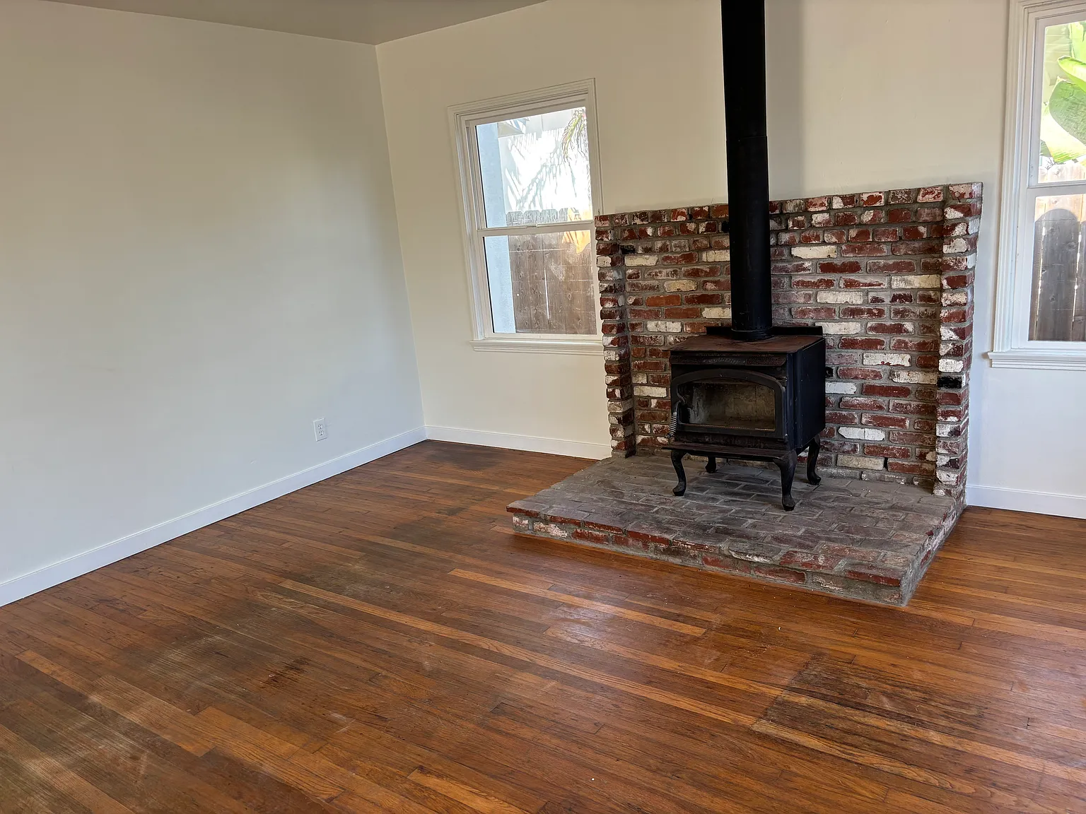 3 bed, $4,950 — Photo 3